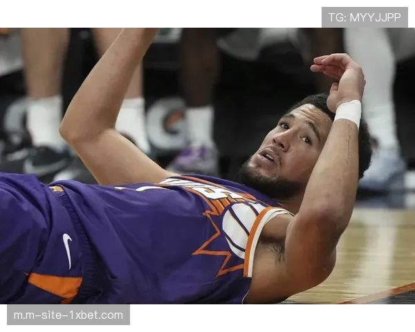 官方审查升级兰德尔犯规 罗威起飞失衡瞬间引争议 官方审查升级兰德尔犯规 罗威起飞失衡瞬间引争议